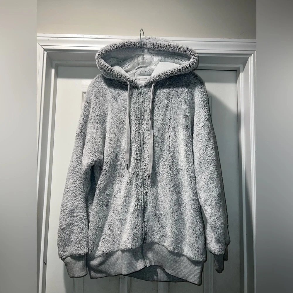 Aerie Women's Sherpa Sz Small “Oversized” Full Zip Hooded Jacket Gray Faux Fur - Picture 2 of 12